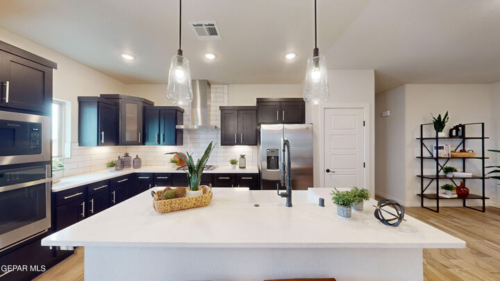 Property Photo:  5756 Adamsville Avenue  TX 79934 