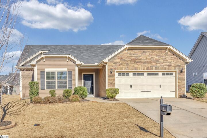 Property Photo: 7 Burge Court SC 29681