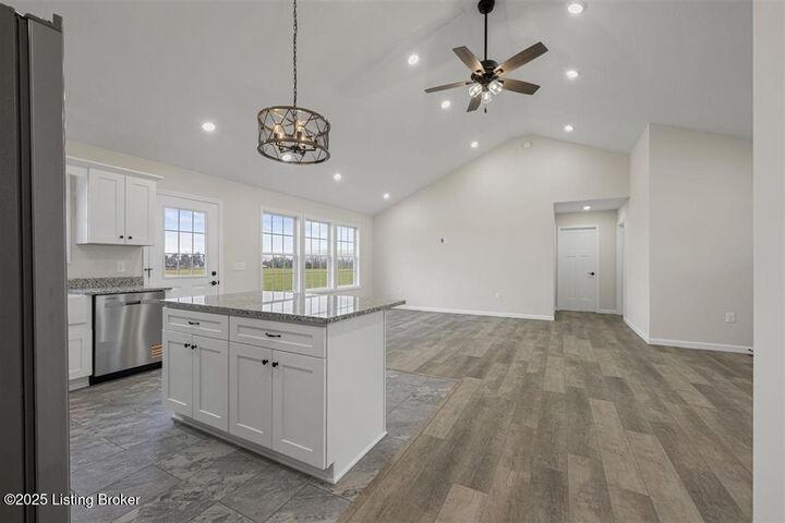 Property Photo:  360 Blane Dr  KY 42726 