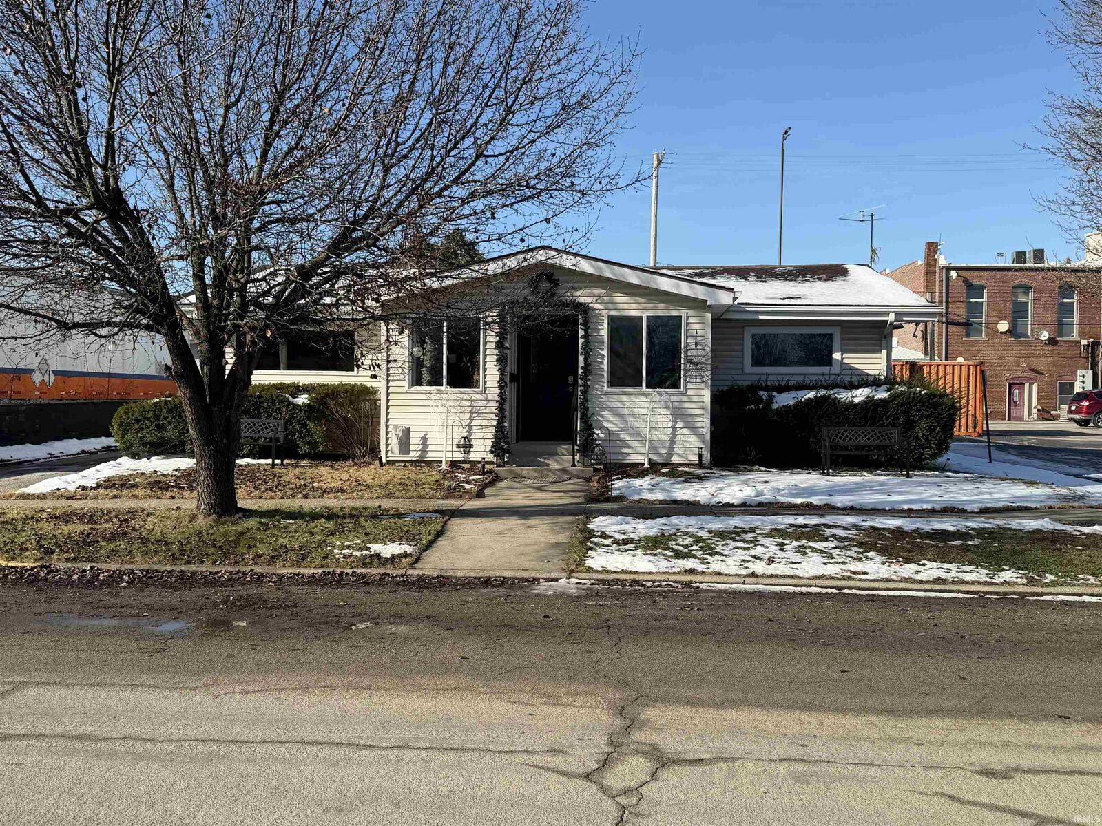 Property Photo:  88 SE 1st Street  IN 47441 