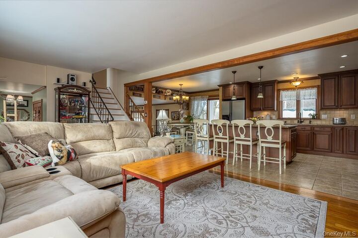 Property Photo:  9 Georgian Drive  NY 10980 