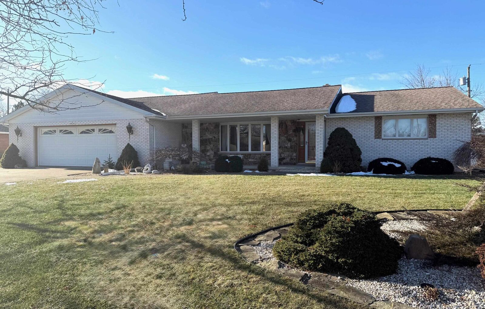 Property Photo:  4454 E Park Drive  MI 48706 
