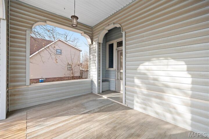 Property Photo:  516 E State Street  IL 62269 