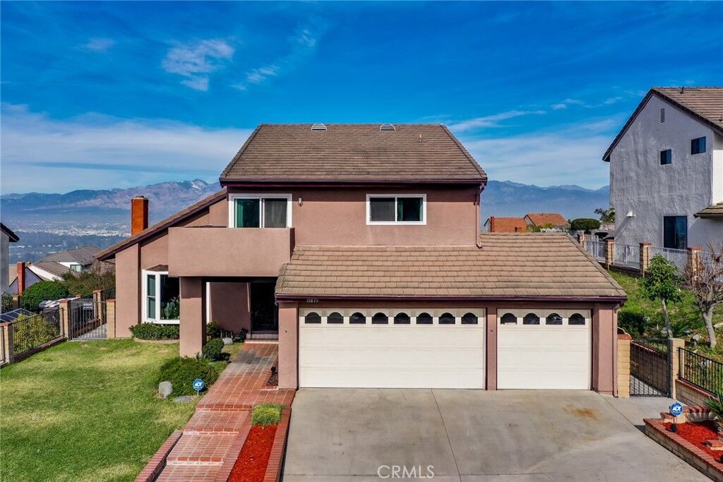 Property Photo:  11835 Pocasset Drive  CA 90601 