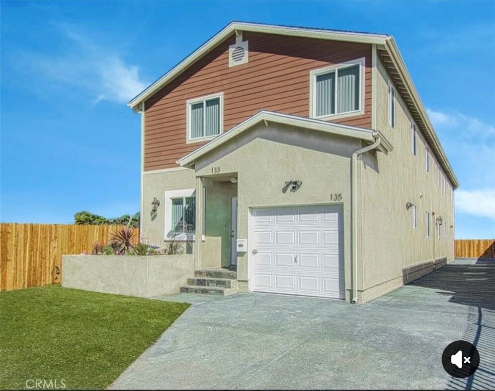 Property Photo:  315 E 59th  CA 90003 