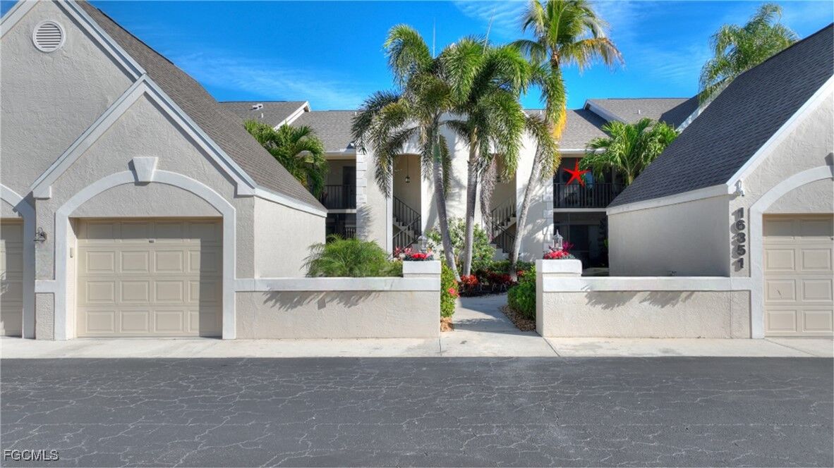 Property Photo:  16351 Kelly Woods Drive 175  FL 33908 