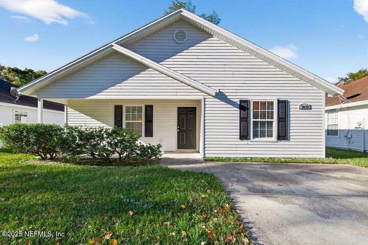 Property Photo: 9070 3rd Avenue FL 32208
