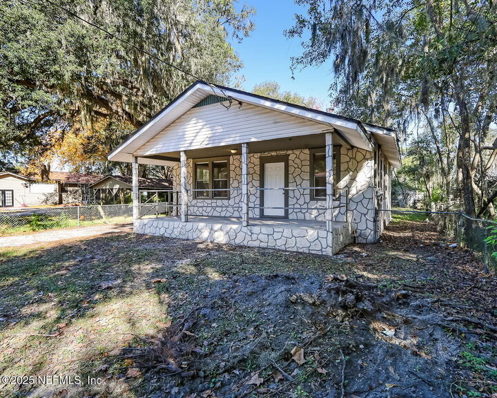 Property Photo:  8951 6th Avenue  FL 32208 