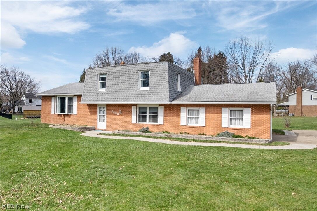 Property Photo: 7428 Shadyview Avenue NW OH 44646