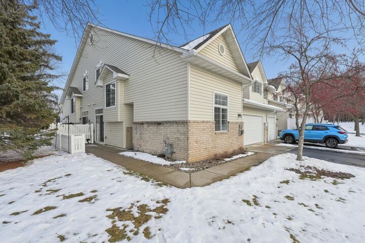 Property Photo:  3824 Vermilion Court S 101  MN 55122 