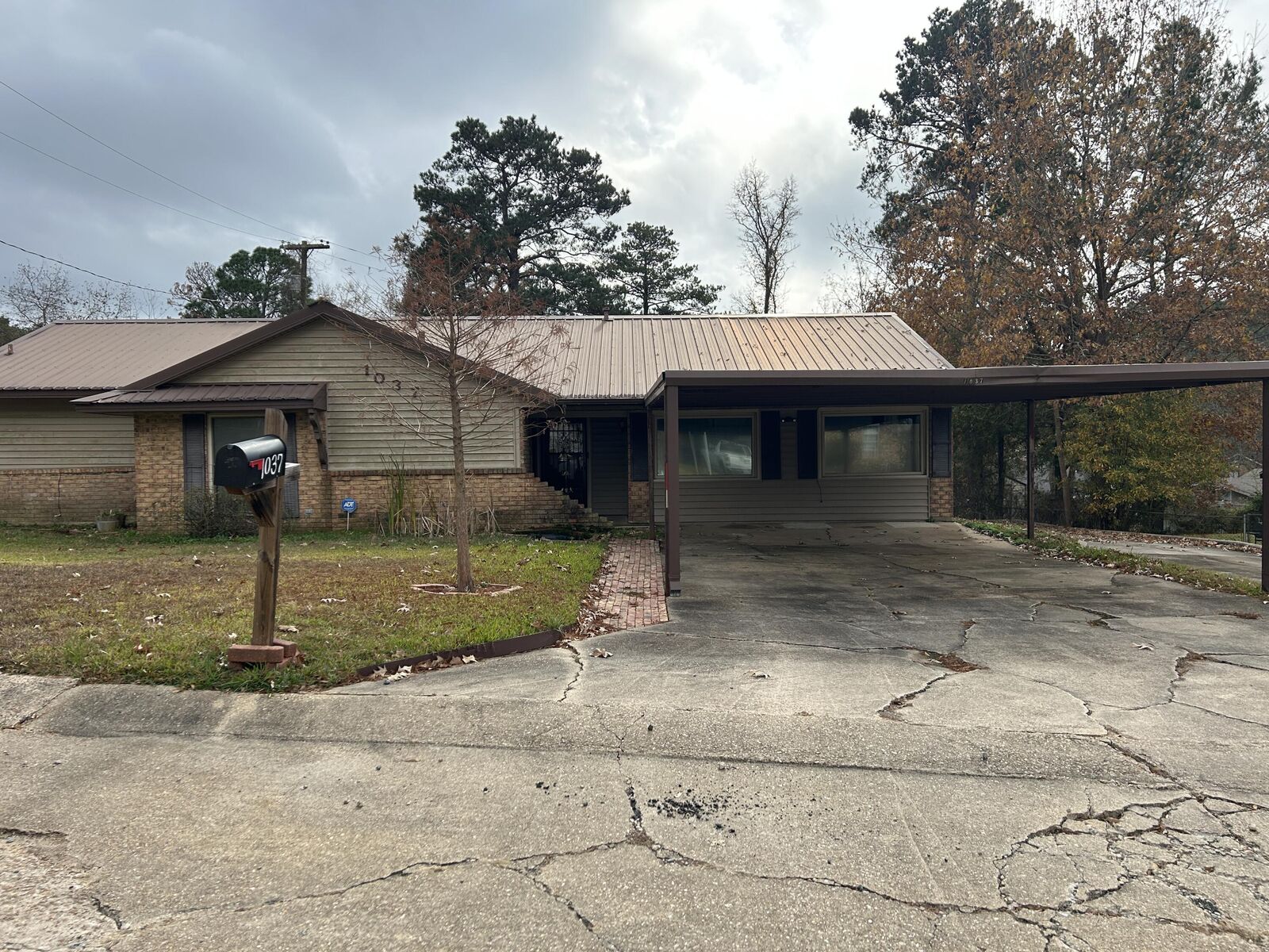 Property Photo:  1037 Hood Ln  LA 71446 