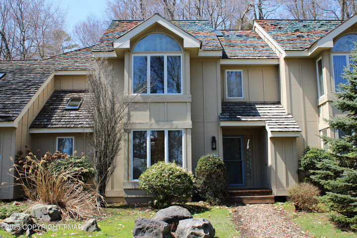 Property Photo: 856 Crest Pines Lane PA 18350