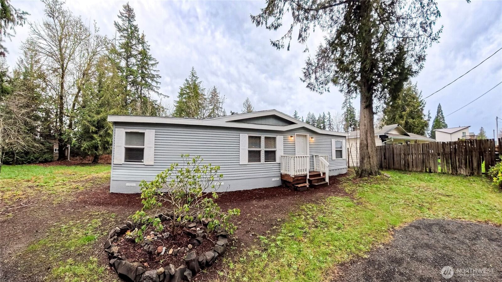 Property Photo:  51 E Skyline Drive  WA 98584 