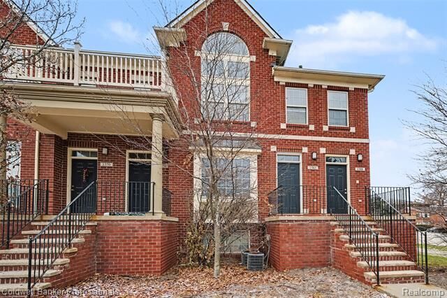 Property Photo:  1582 Devon Lane  MI 48084 