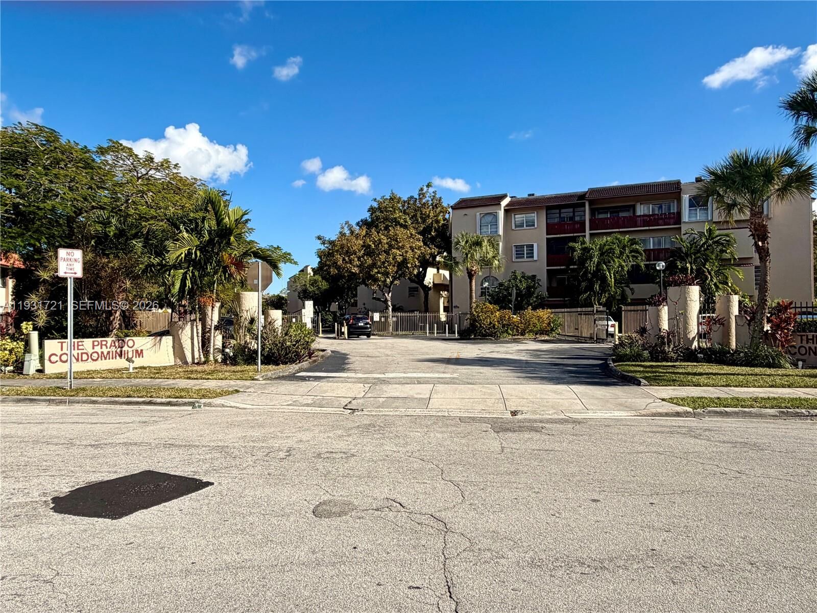 Property Photo:  10651 SW 108th Ave 1D  FL 33176 