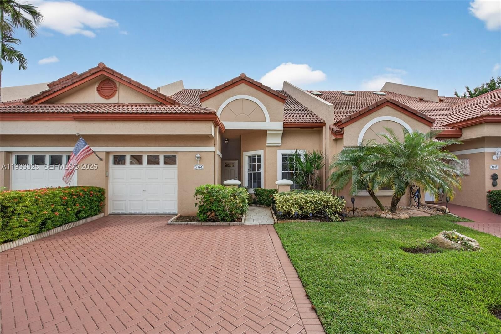 Property Photo:  9764 Malvern Dr  FL 33321 