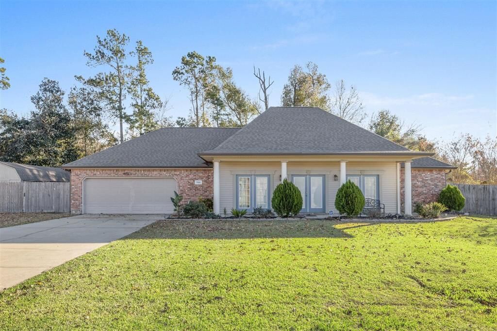 Property Photo: 752 S Tillie Road S LA 70611