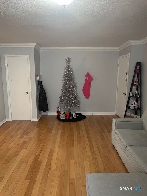 Property Photo:  92 Glenstone Road  CT 06705 