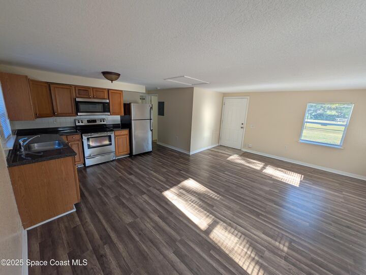 Property Photo:  1565 Violet Avenue  FL 32796 