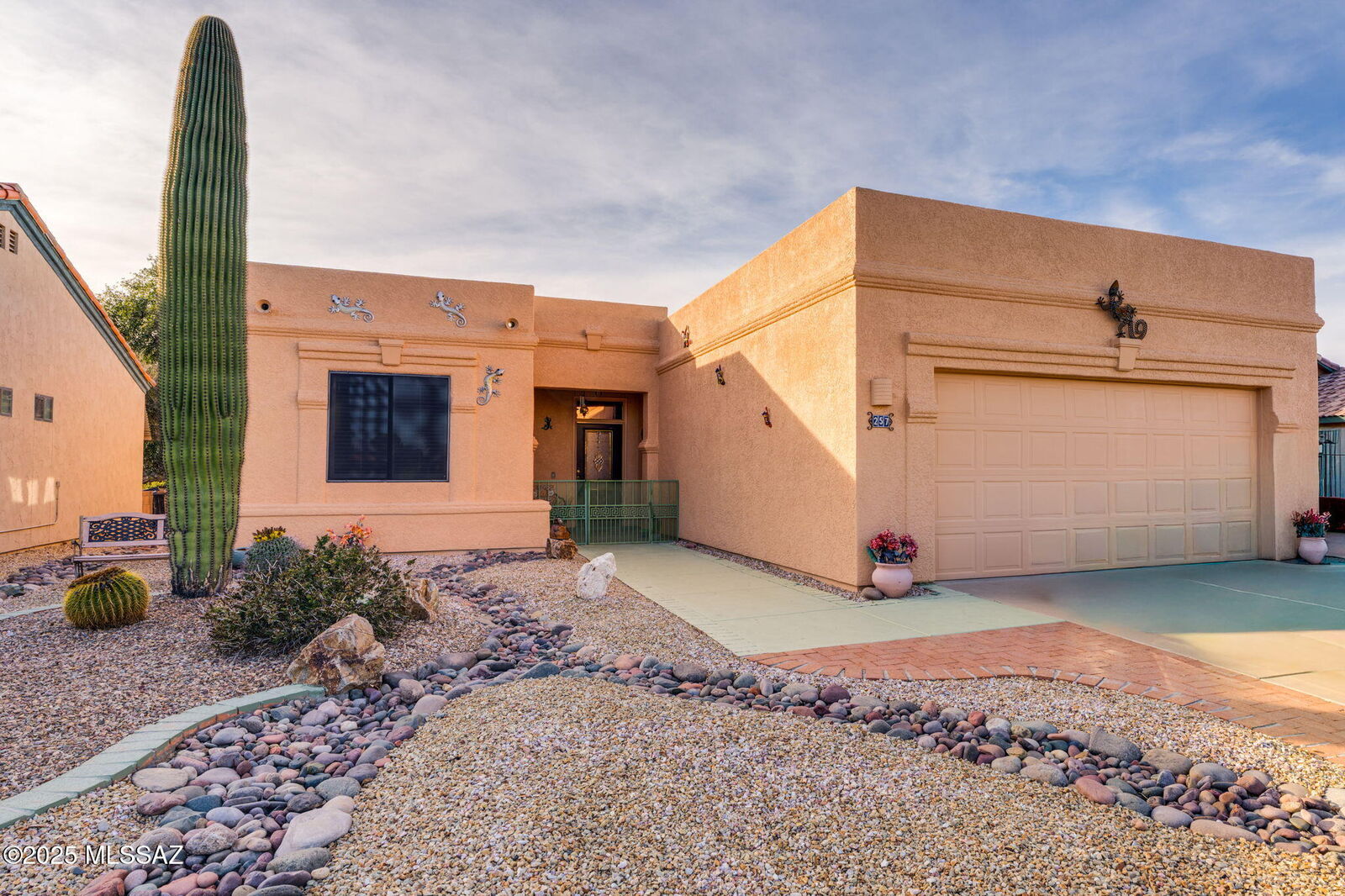 Property Photo:  257 N Cobalt Drive  AZ 85614 