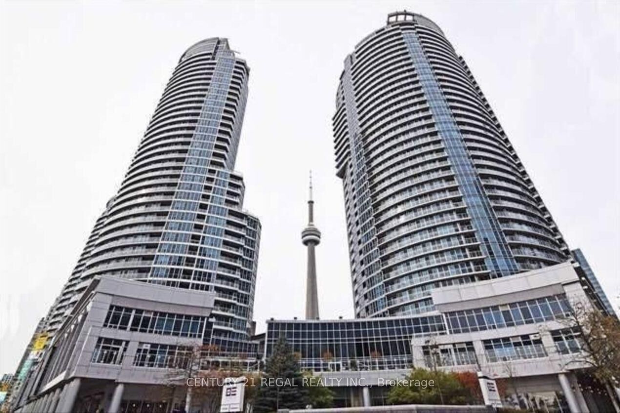 Property Photo:  208 Queens Quay W 2509  ON M5J 2Y5 