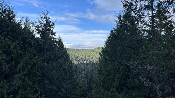 Property Photo: 4616 Mate Rd BC V0N 2M2