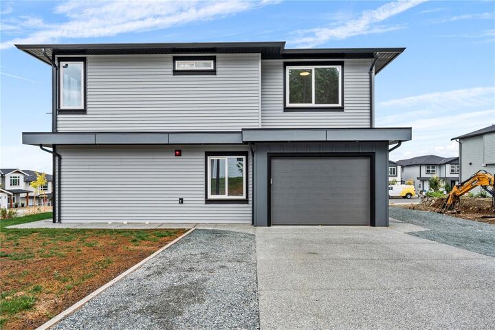 Property Photo:  631 Eighth St  BC V9R 6P1 