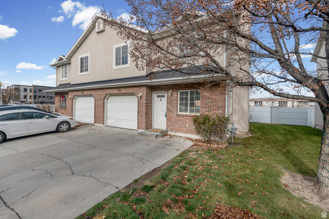 Property Photo: 353 E Newsome Park Ln UT 84115