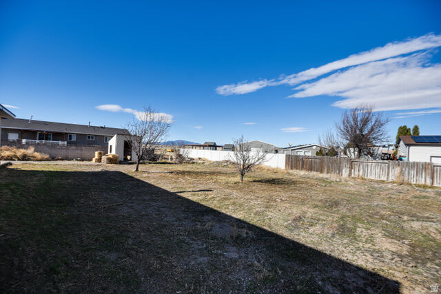 Property Photo:  528 W 300 N  UT 84751 