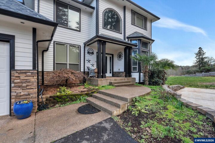 Property Photo: 2612 Goodin Pl S OR 97302