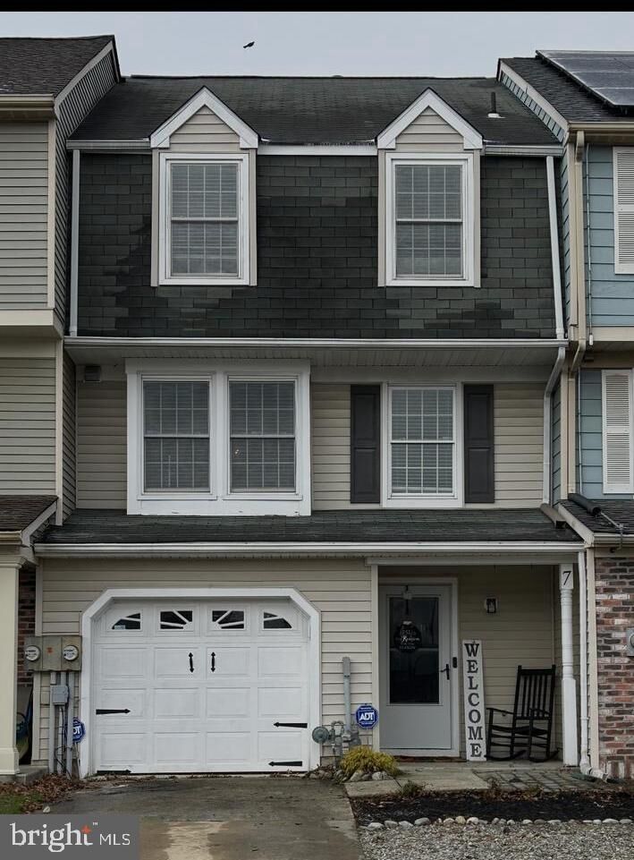 Property Photo: 7 Redwood Court NJ 08028