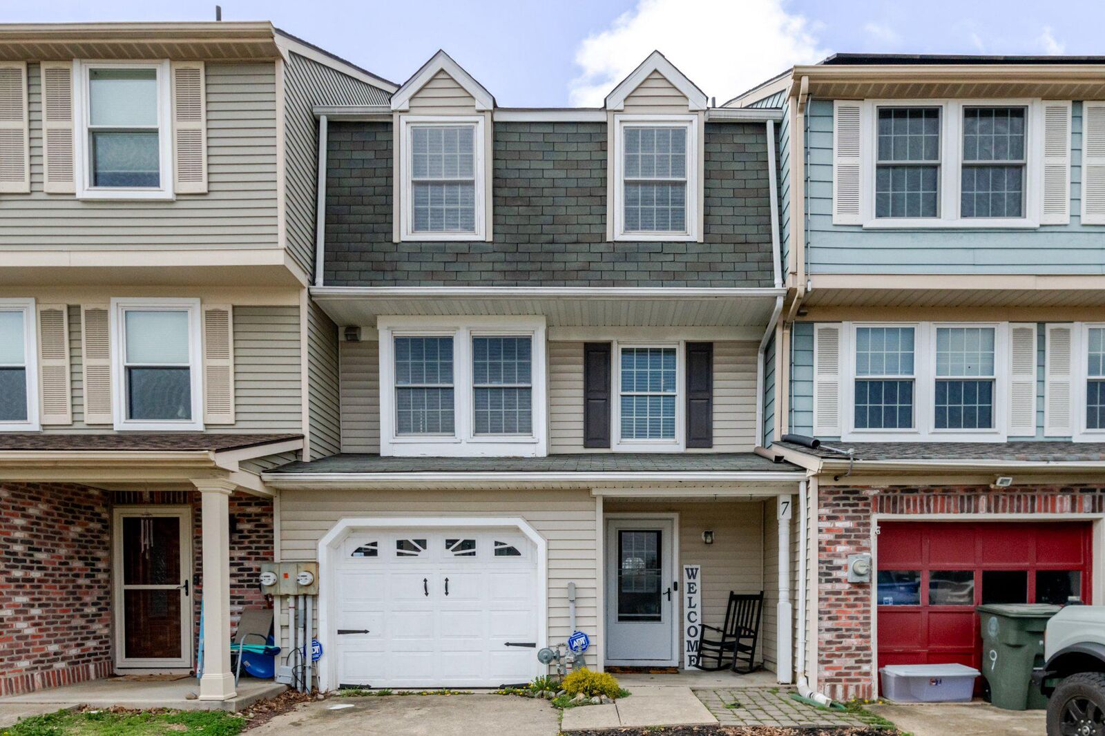 Property Photo:  7 Redwood Court  NJ 08028 