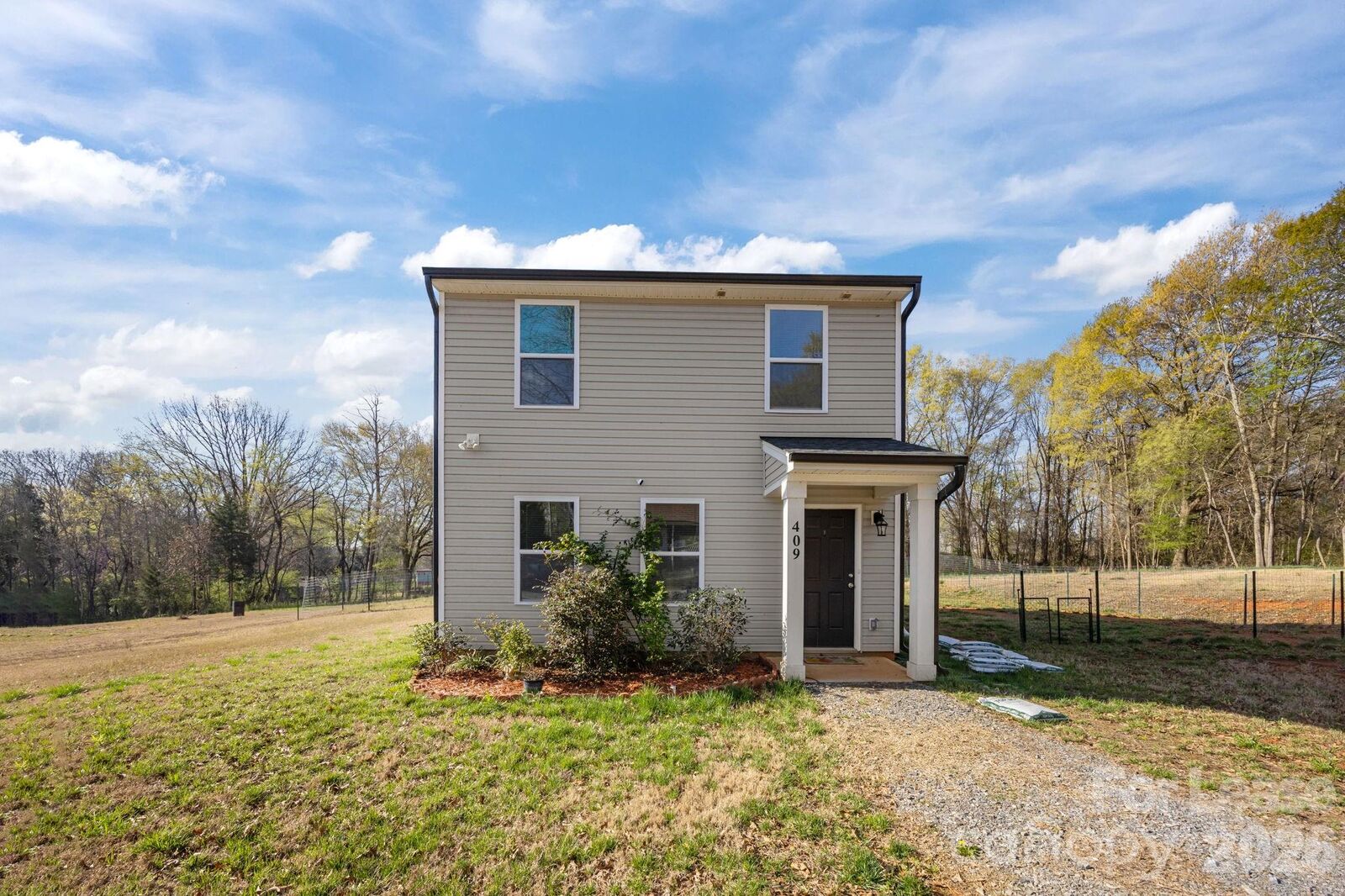 Property Photo:  409 Kickapoo Avenue  NC 28056 