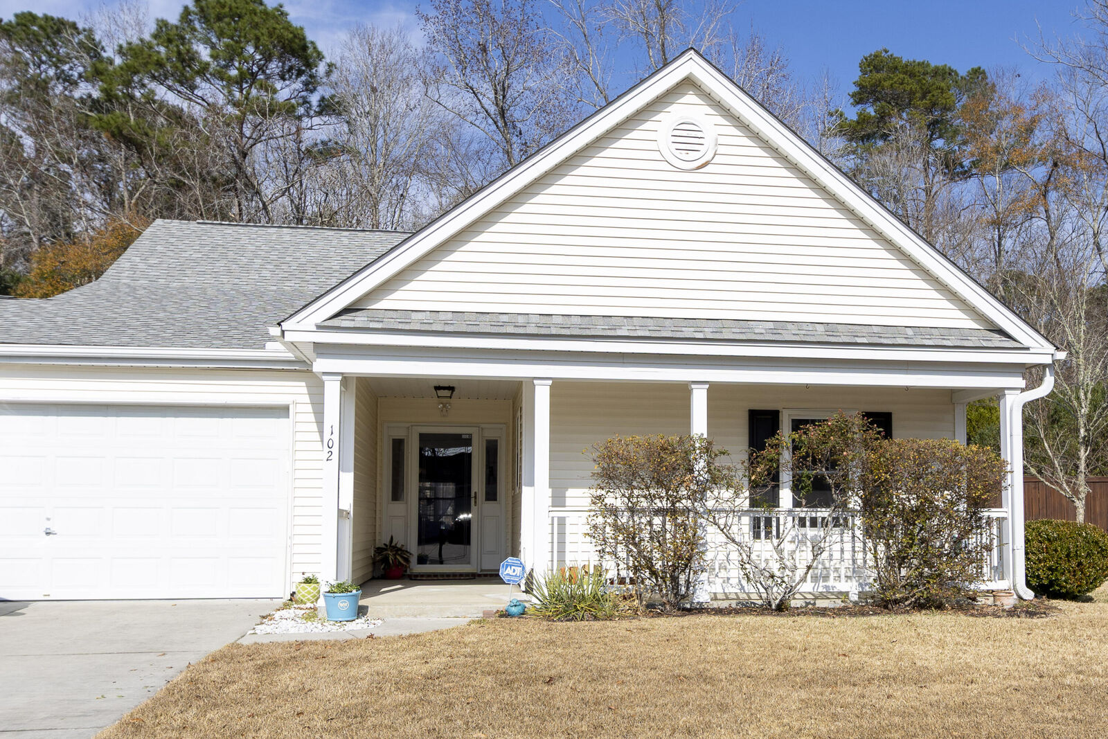 Property Photo: 102 Bill Park Drive SC 29485
