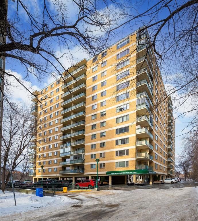 Property Photo:  300 Roslyn Road  MB R3L 0H4 