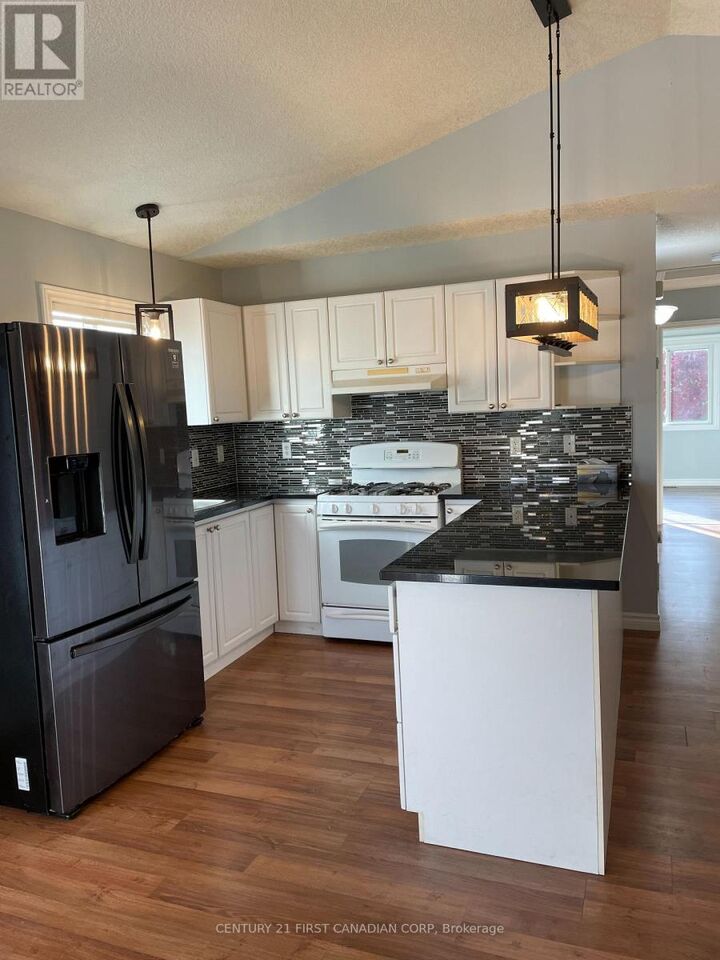 Property Photo:  57 St Julien Street  ON N5Z 2M5 