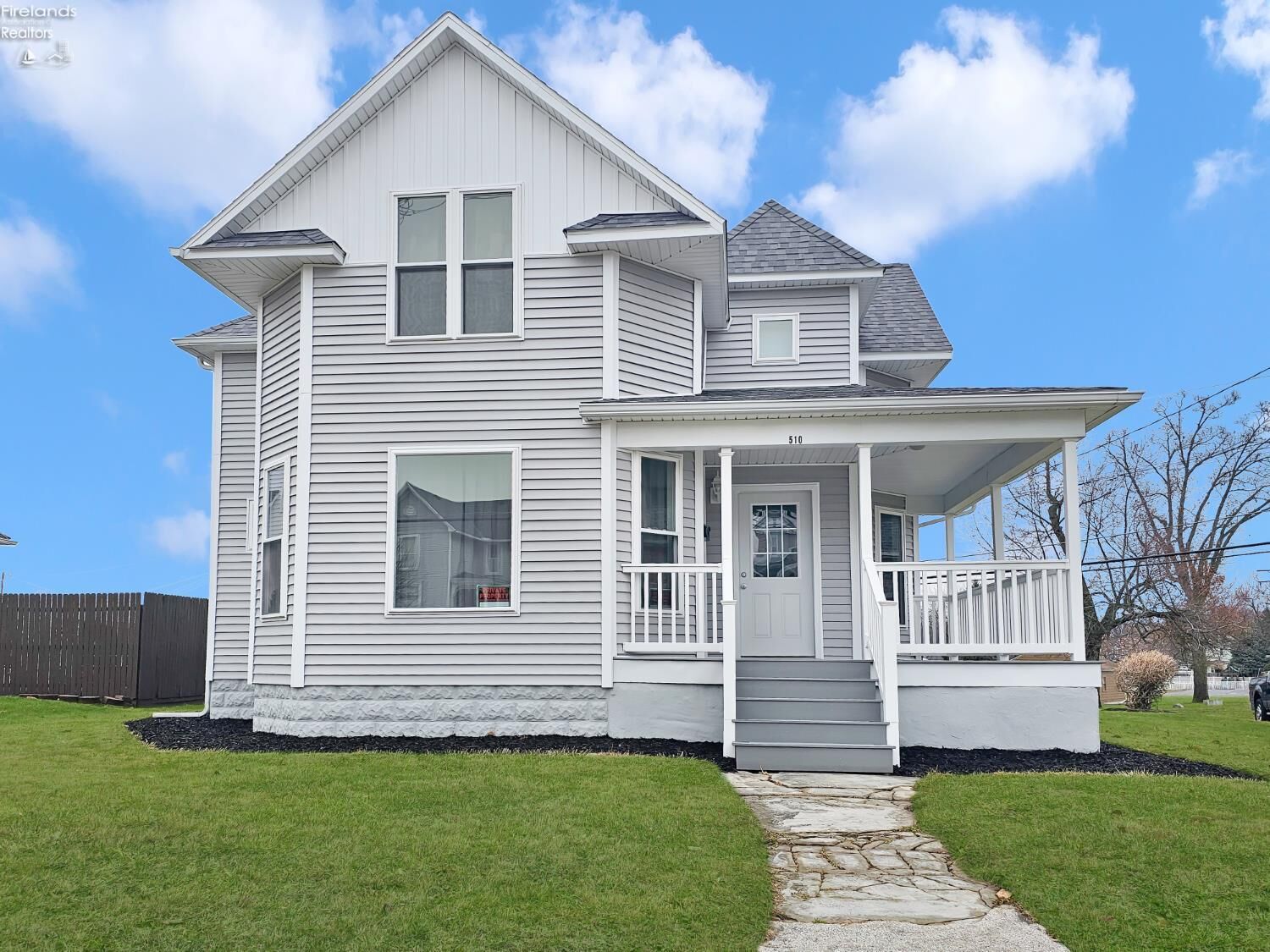 Property Photo:  510 Kilbourne St  OH 44811 