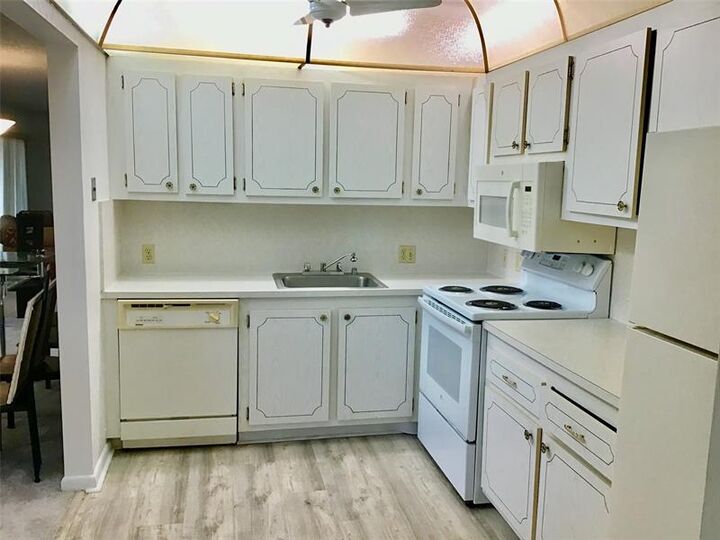 Property Photo:  204 Preston 204  FL 33434 