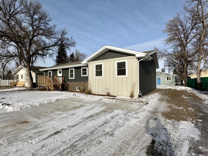 Property Photo:  114 3rd Street NE  ND 58545 