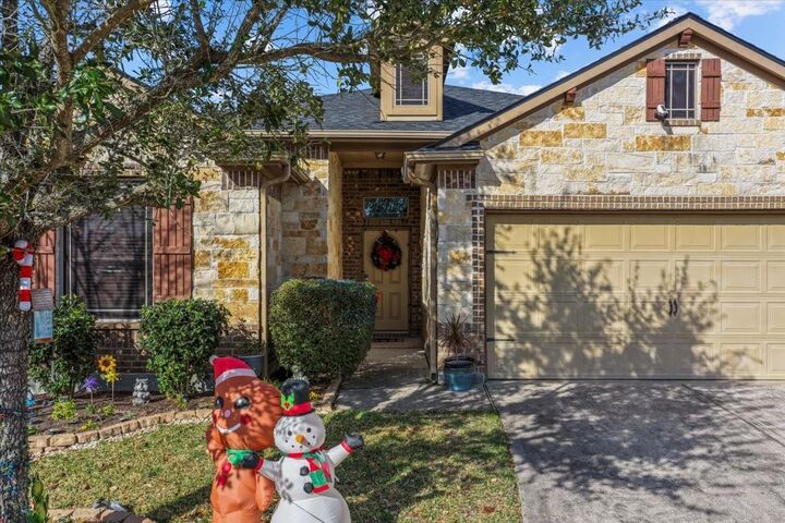 Property Photo:  158 Piney Pathway  TX 77354 