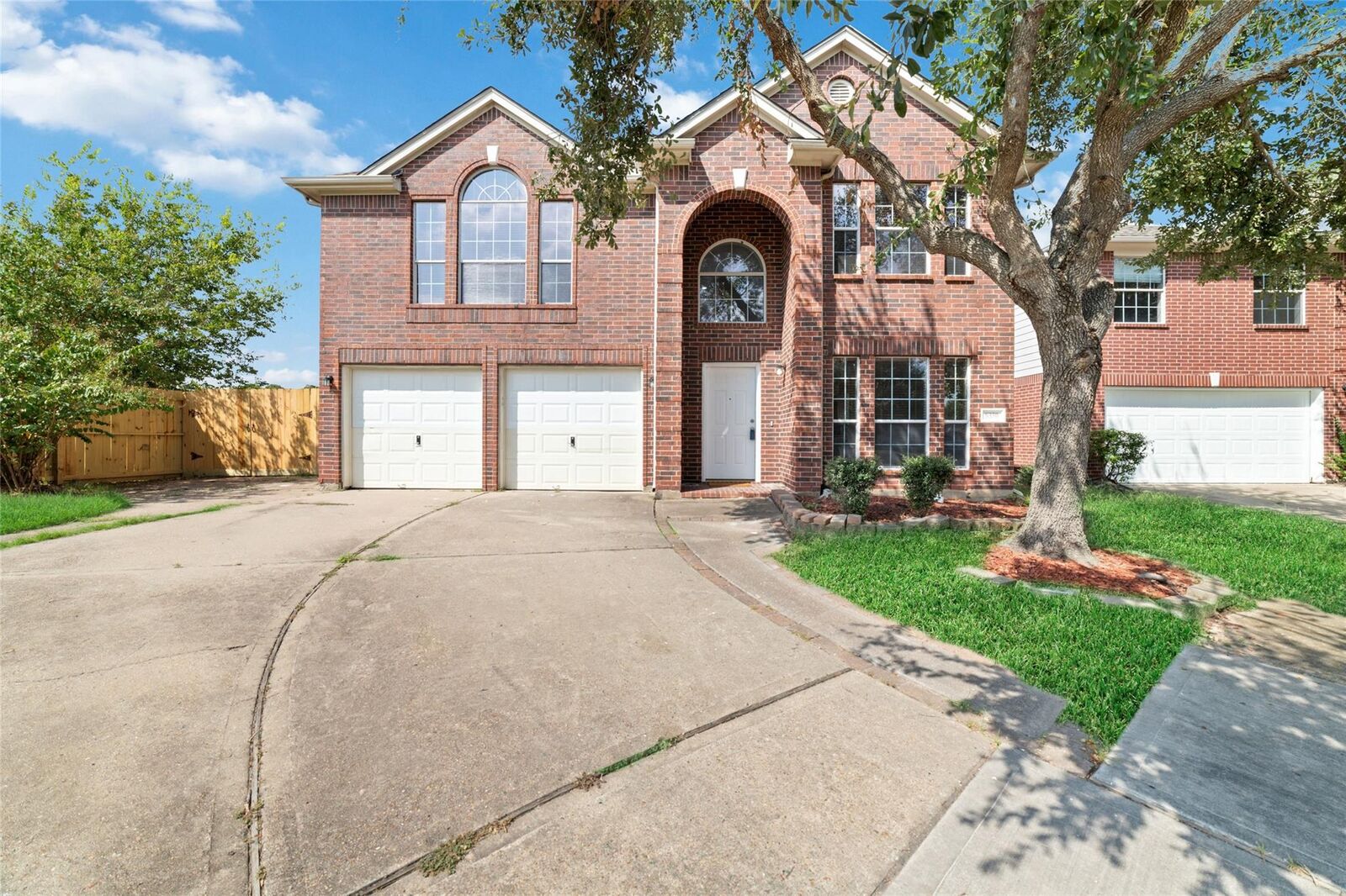 Property Photo: 8330 Malin Court TX 77083