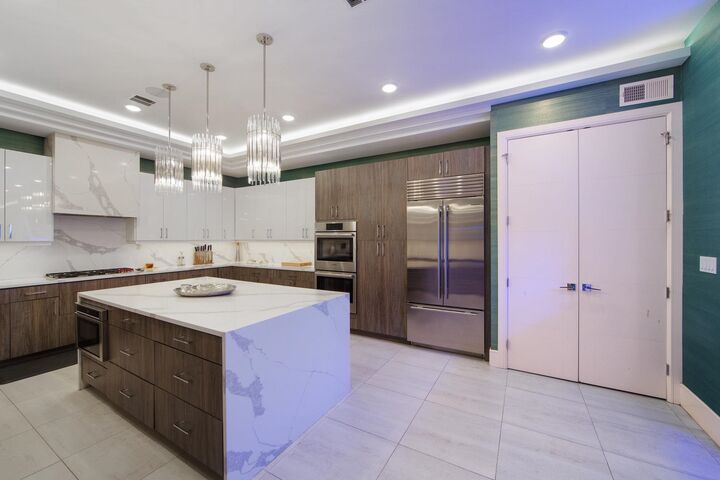 Property Photo: 606 Undercliff Ave NJ 07020