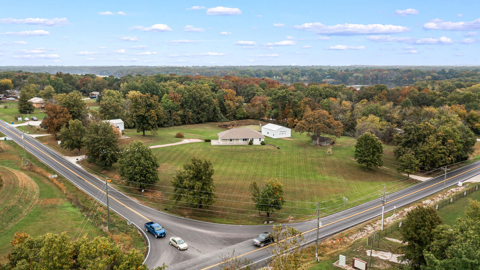 Property Photo: 4370 State Road J MO 65251