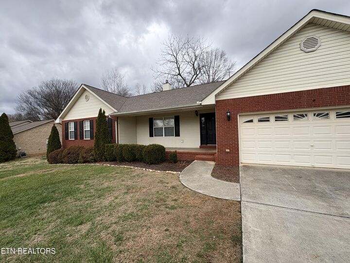Property Photo:  130 Hillsborough Lane  TN 37772 