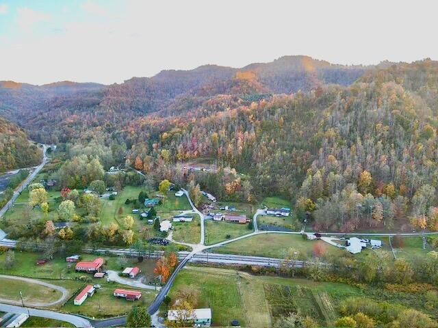 Property Photo: 9999 Highway 3451 KY 40831