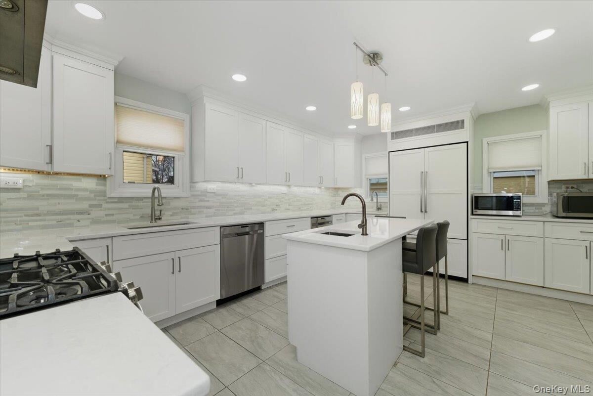 Property Photo:  422 Cedarhurst Avenue  NY 11516 