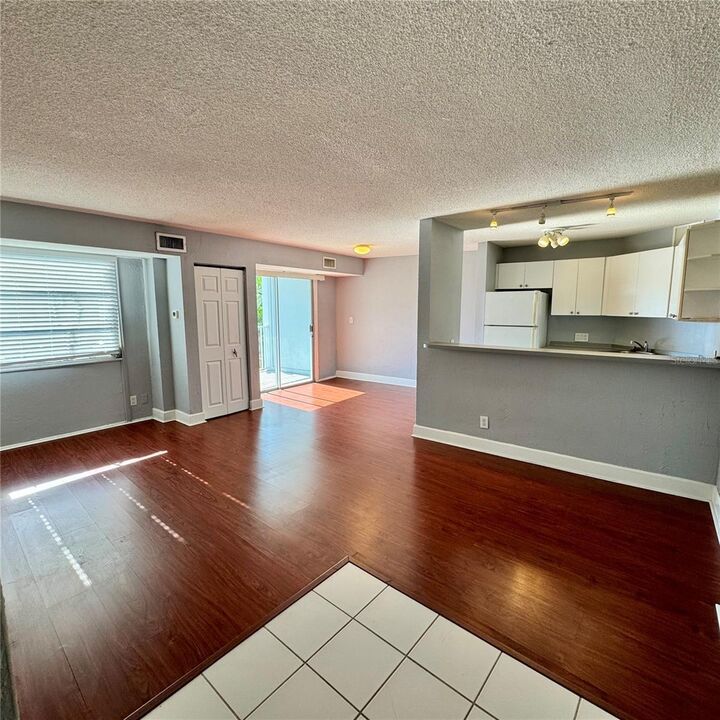 Property Photo: 3315 58th Avenue S 204 FL 33712