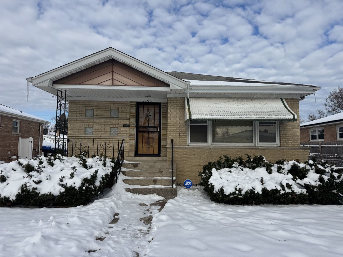 Property Photo:  1104 E 156th Place  IL 60419 
