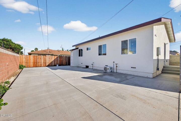Property Photo:  1227 S G Street 2  CA 93033 