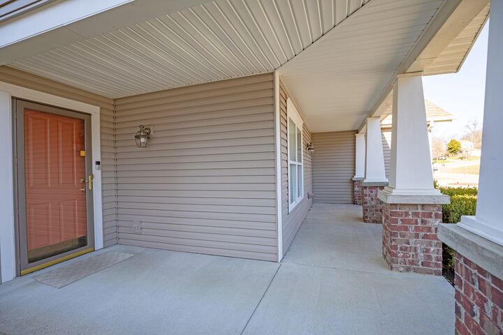 Property Photo:  103 Saddle Dr  TN 37075 